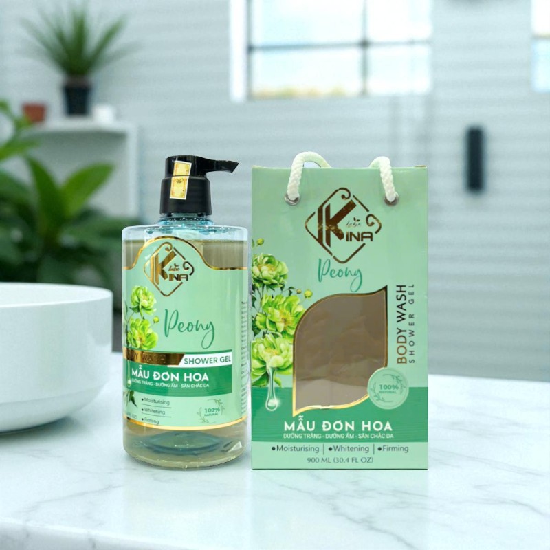 Sữa Tắm Kina Hương Nước Hoa Mẫu Đơn 900ml Tặng 1 Bông Tắm - Hỗ Trợ Cấp Ẩm, Dưỡng Sáng Da Mịn Màng