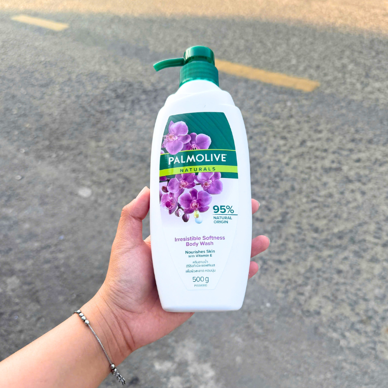 Sữa tắm Palmolive Naturals Irresistible Softness 500g