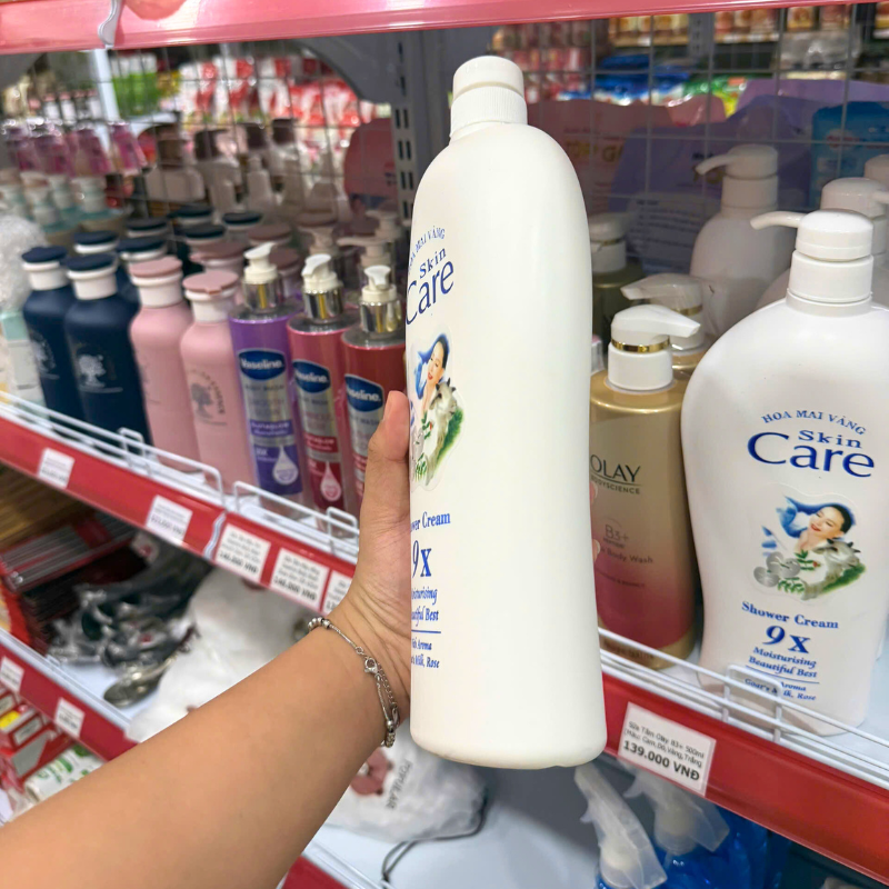 Sữa Tắm Sữa Dê Hoa Mai Vàng Skin Care Shower Cream 9X 1.15kg