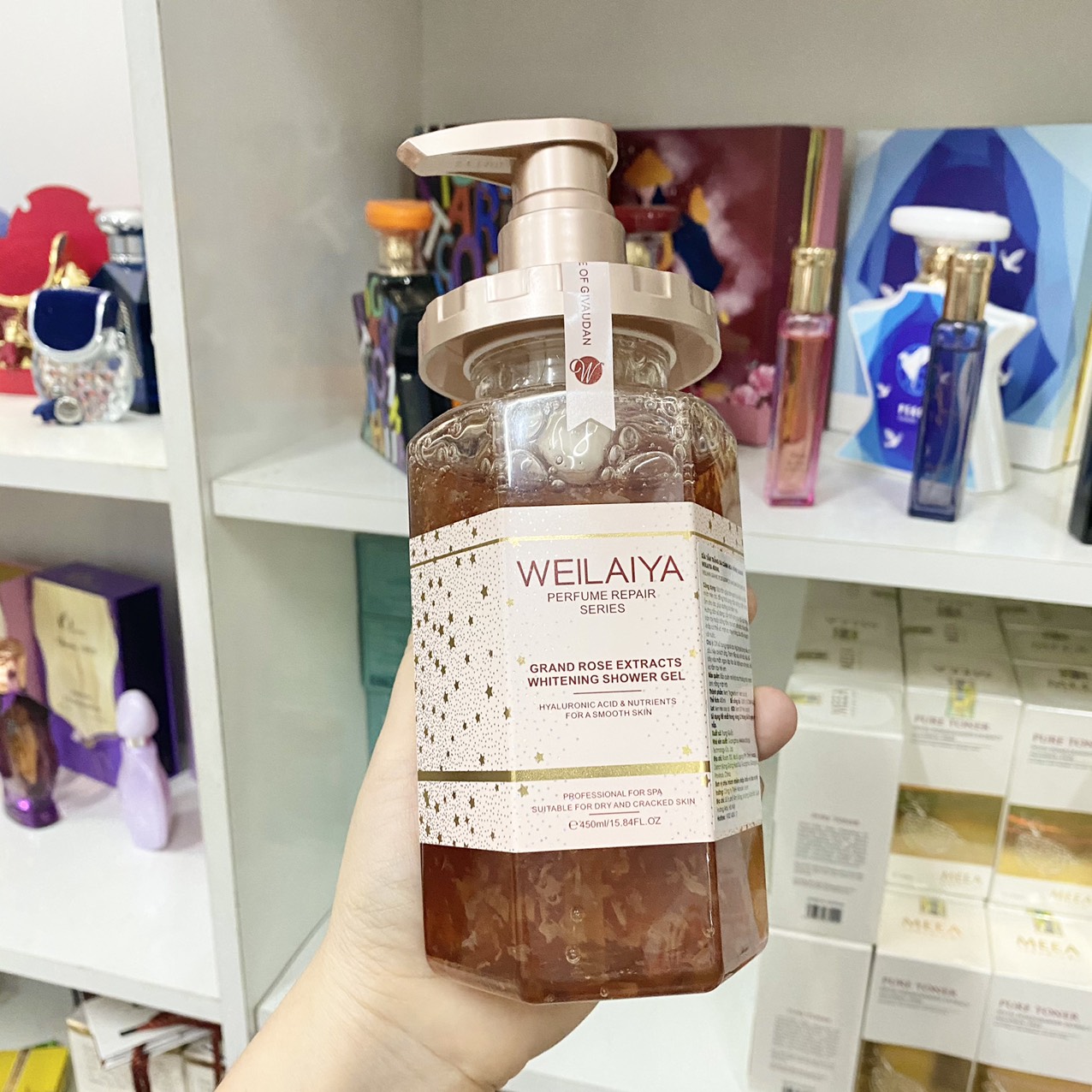Sữa tắm cánh hoa hồng Weilaiya Grand Rose Extracts Whitening Shower Gel 450ml