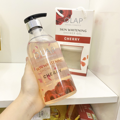Sữa tắm trắng da OLAP Cherry màu đỏ 600ml