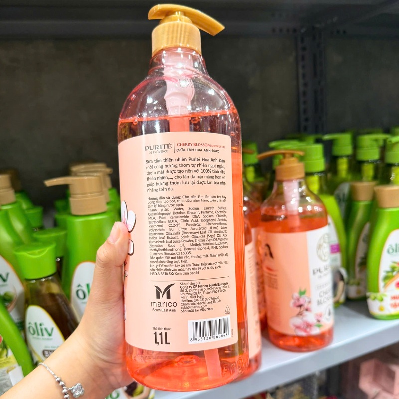 Mặt sau sản phẩm với thông tin thành phần và dung tích