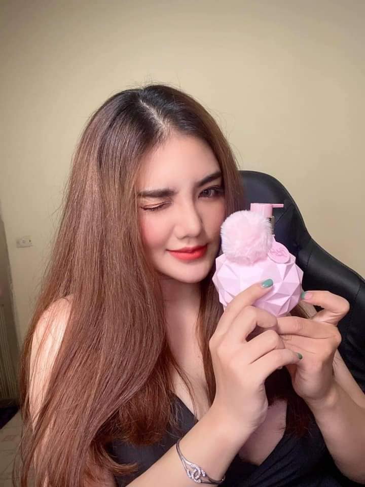 Sữa tắm xông trắng Pink Lady Shower Q-Lady Onaya 300ml