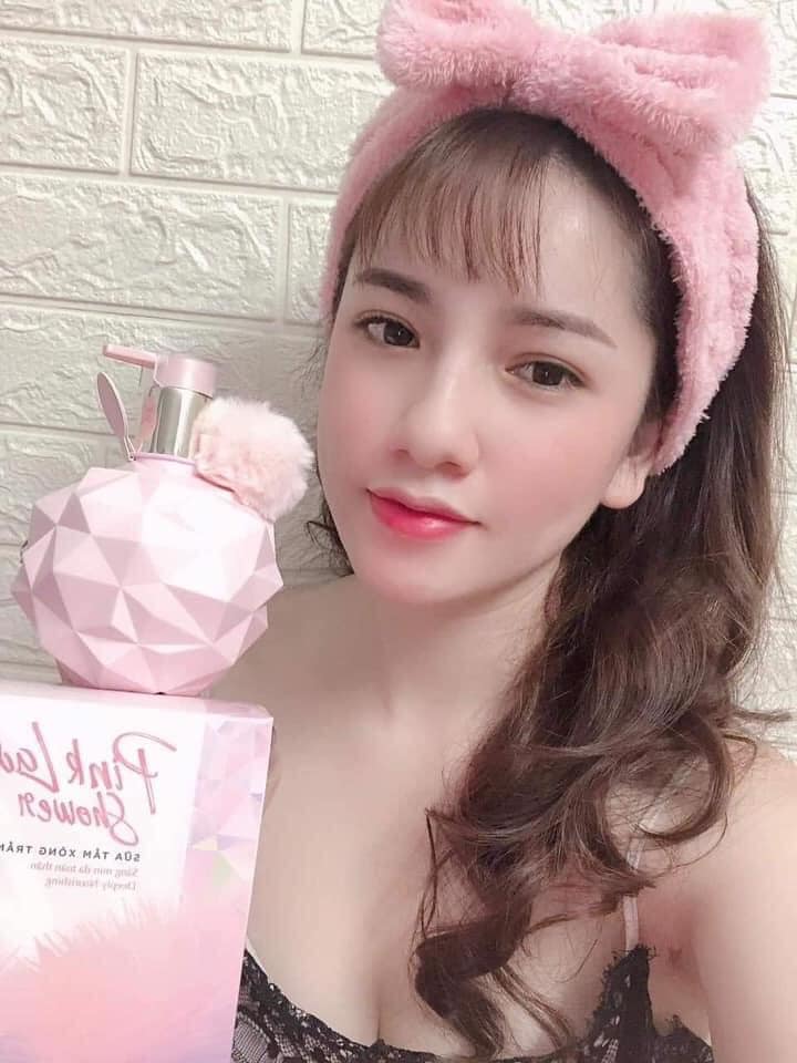 Sữa tắm xông trắng Pink Lady Shower Q-Lady Onaya 300ml
