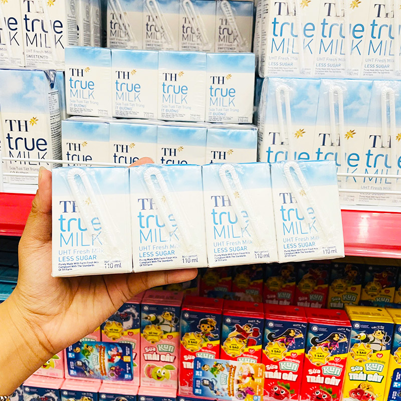 Sữa Tươi Tiệt Trùng Ít Đường TH True Milk Lốc 4 Hộp 110ml