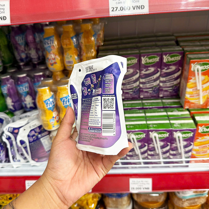 Bao bì bên hông túi với thông tin in trên nhãn