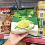 1 Bịch Bánh Ăn Sáng C'est BON Phủ Mochi Cốm Dừa 137,5g - Bịch 5 Cái