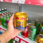 1 Lon Nước Tăng Lực Red Bull Việt Nam - Nước Ngọt Bò Cụng (250ml/Lon)