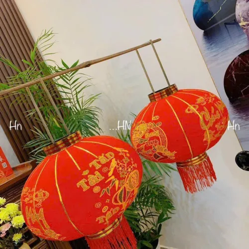 2 LỒNG ĐÈN NHUNG KẺ TẾT 60CM(Giá 2 cái)