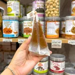 3 Cái Bánh Bông Lan Tam Giác CHUNSANJIAO Vị Dâu - Màu Hồng