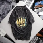 Áo Thun Nam Cổ Tròn Rurumen Màu Xám In Hình Fist Bump Big Size