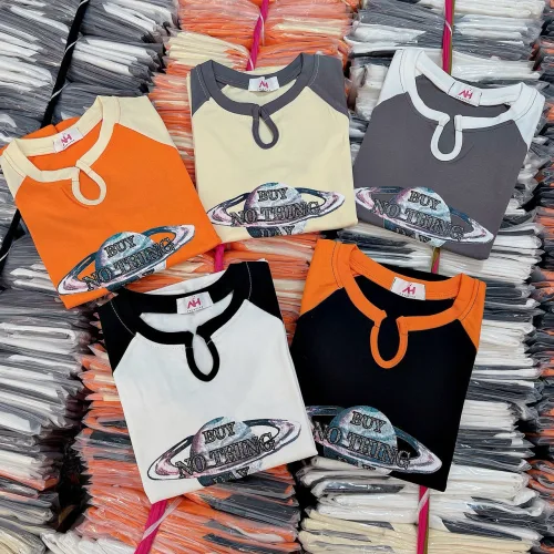 Áo thun nữ Baby Tee ôm body từ 35kg - 55kg In chữ BUY NO THING