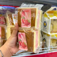 Set 2 Bánh Bông Lan Gong Dâu 120g