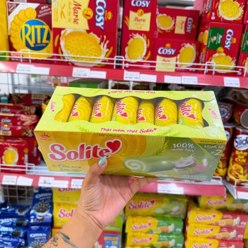 Bánh Bông Lan Solite Kinh Đô Cuộn Kem Vị Cốm Non Sữa Dừa 360g (20 Gói x18g) - Bánh Bông Lan Solite