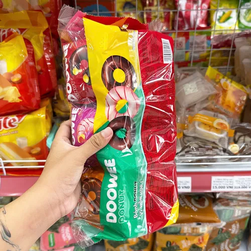 Bánh Donut Dowee 3 Vị Socola, Dâu, Socola Cam Gói 12 Cái 348g