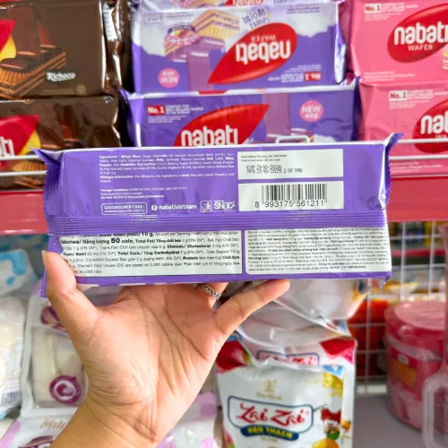 Bánh Kem Xốp Nabati Nhân Kem Goguma 110g Gói Màu Tím