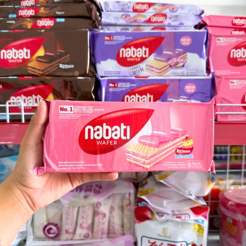 Bánh Kem Xốp NABATI Vị Dâu Dạng Thanh Dài 110g Gói Màu Hồng – một lựa chọn đáng tham khảo trong NABATI