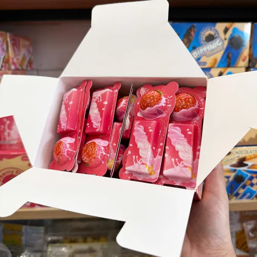 Bánh Que Chấm Sốt Dâu Dippinic (7g x 30 Cái)