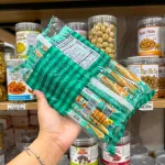 Bánh Que Kem OISHI AKIKO Nhân Phô Mai 140g - Màu Xanh Rêu