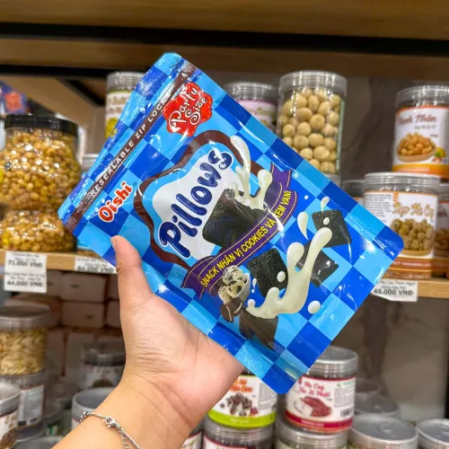 Bánh Quy Nhân Kem Socola OISHI PILLOWS Vị Cookies Vani 80g