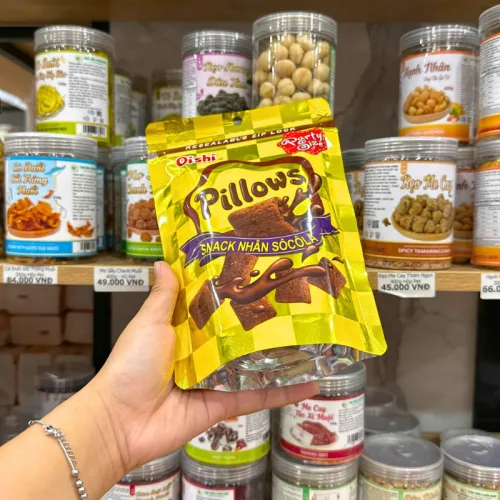 Bánh Quy Nhân Kem Socola OISHI PILLOWS Vị Socola 80g