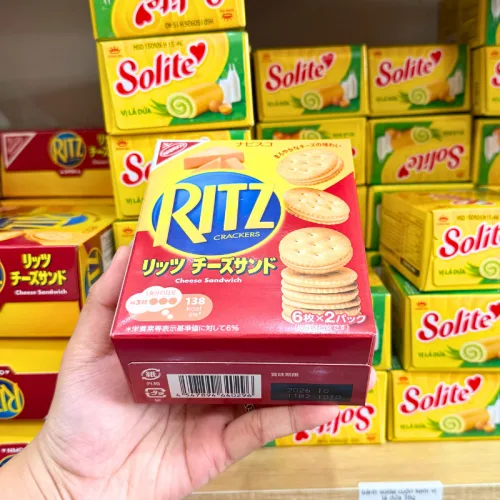 Bánh Quy Ritz Crackers Nhân Kem Phô Mai 106g