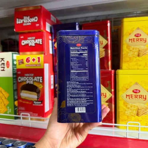 Bánh Quy Đường RICHY MERRY Thiếc Hình Trụ 156g (3 Màu Xanh Dương/ Vàng/ Đỏ)