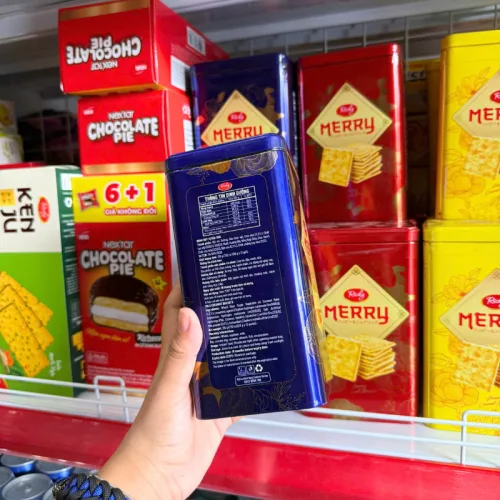 Bánh Quy Đường RICHY MERRY Thiếc Hình Trụ 156g (3 Màu Xanh Dương/ Vàng/ Đỏ)
