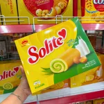 Bánh Solite Trứng Kem Vị Lá Dứa - Bánh Kinh Đô Solite Lá Dứa - Bánh Bông Lan Cuộn Kem 288g (16 Gói x 18g)