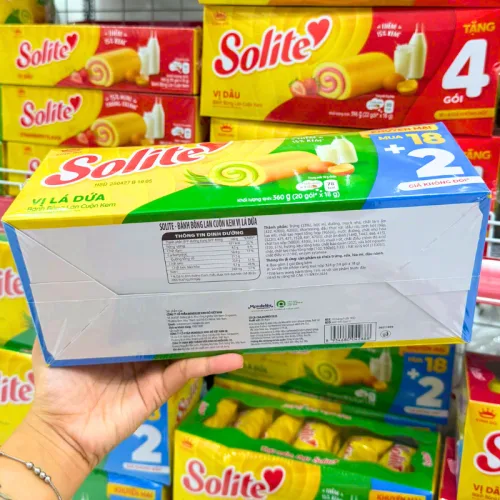 Bánh Solite Vị Lá Dứa - Bánh Bông Lan Cuộn Kem Vị Lá Dứa Solite 360g (18+2)