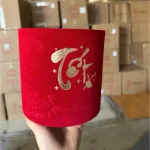 Cặp 2 Trụ Nhung Đỏ Cắm Hoa In Chữ - Hộp Cắm Hoa Đỏ Trang Trí Tết