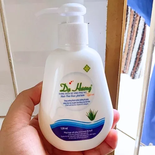 Combo 2 Chai Dung Dịch Vệ Sinh Dạ Hương 120ml - Hương Lavender, Hương Lô Hội, Hương Trà Xanh (Được Chọn Mùi)