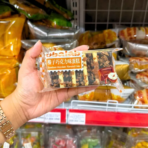 Combo 5 Cái Bánh Bánh Bông Lan Phủ Hạt Phỉ Obalab Vị Socola 68g/Cái
