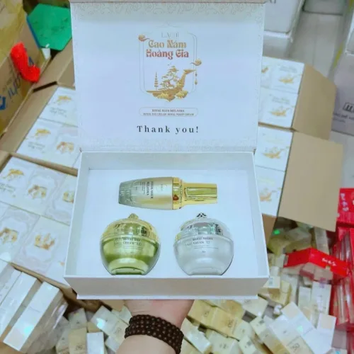 Combo Cao Nám Hoàng Gia Lachi (Serum + Kem Face Ban Ngày + Kem Face Ban Đêm) Giúp Mờ Nám Trắng Da