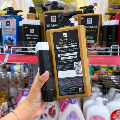 Dầu Gội Romano Grandiose 650g - Dầu Gội Nam Chai Vàng (Tặng Sữa Tắm Sạch Sảng Khoái)
