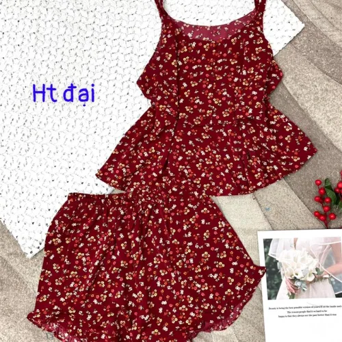 Đồ bộ form rộng quần đùi áo hai dây có nút hoạ tiết