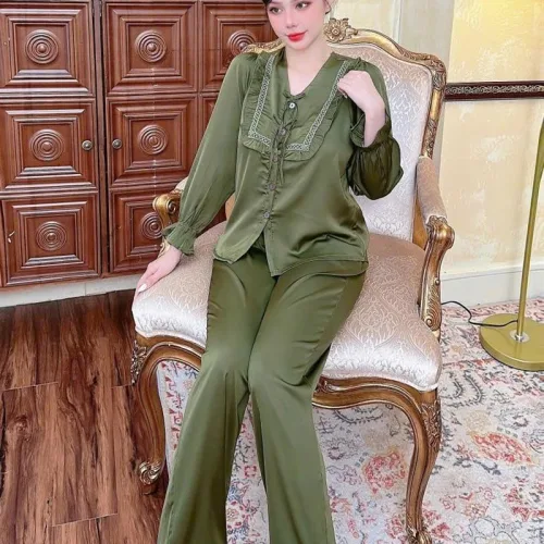 Đồ bộ quần dài áo tay dài bèo cổ v màu trơn
