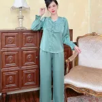 Đồ bộ quần dài áo tay dài bèo cổ v màu trơn