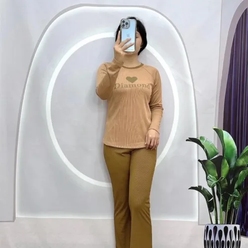 Đồ bộ quần dài áo tay dài cổ tròn in chữ