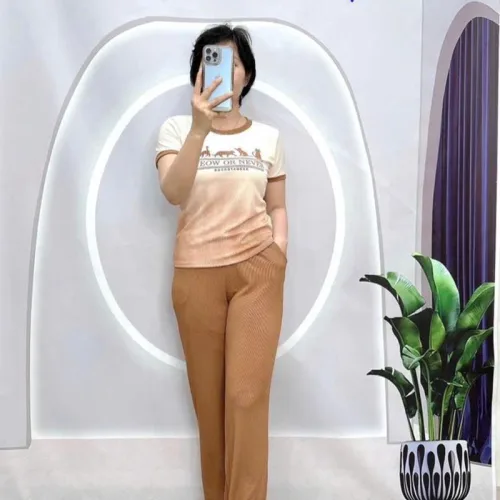 Đồ bộ quần dài áo tay ngắn cổ tròn in chữ