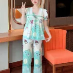Đồ bộ quần dài áo tay ngắn cổ vuông hoạ tiết