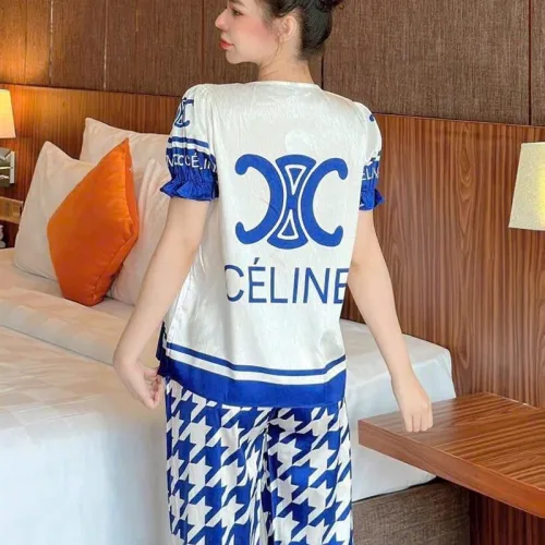 Đồ bộ quần dài áo tay ngắn cổ vuông phối ren hoạ tiết