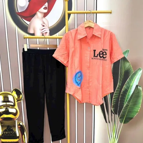 Đồ bộ quần dài đen áo sơ mi tay ngắn in hình
