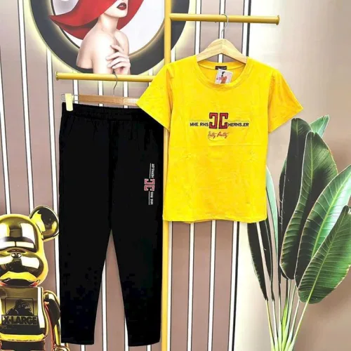 Đồ bộ quần dài đen áo tay ngắn in chữ