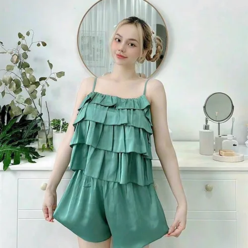 Đồ bộ quần đùi áo dây 4 tầng màu trơn