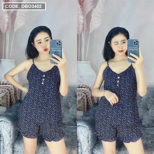 Đồ bộ quần đùi áo dây chấm bi phối nút
