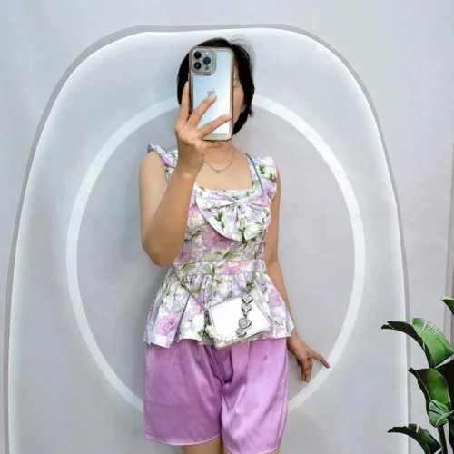 Đồ bộ quần đùi áo dây cổ vuông hoạ tiết nơ trước ngực