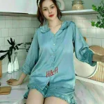 Đồ bộ quần đùi áo tay dài cổ lá sen màu trơn