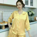 Đồ bộ quần đùi áo tay dài cổ lá sen màu trơn
