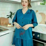 Đồ bộ quần đùi áo tay dài cổ lá sen màu trơn